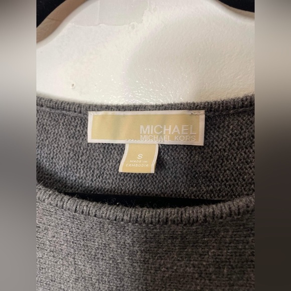 Michael Kors Gray Tunic Sweater, Zip size small - Picture 2 of 7